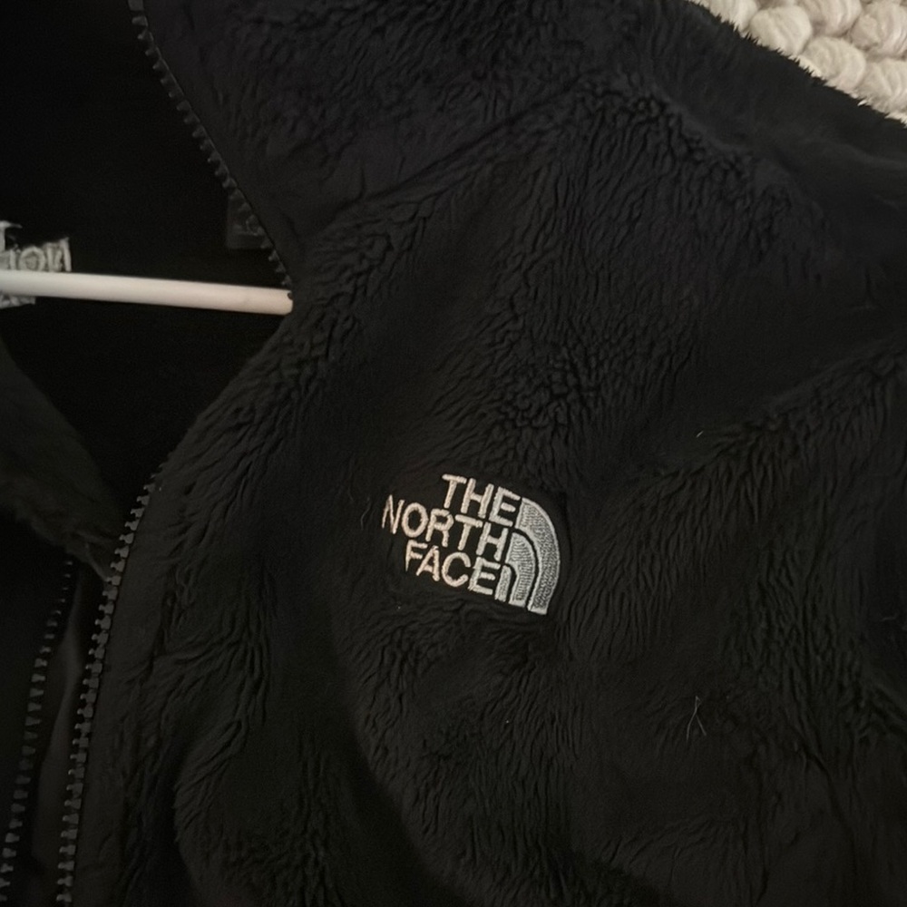 The North Face Women's Black Jacket - Picture 3 of 3